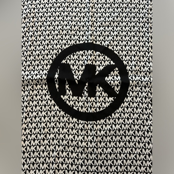 Michael Kors Scarf - Picture 2 of 5